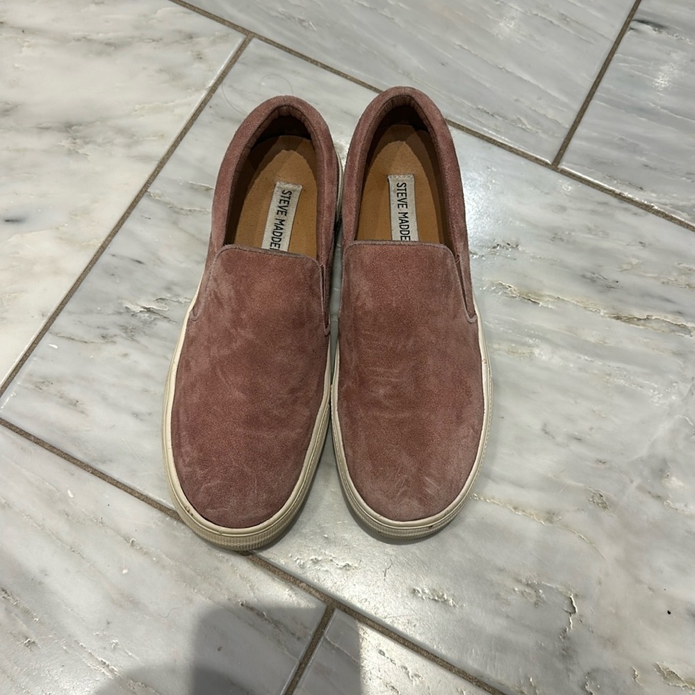 Steve Madden suede slides